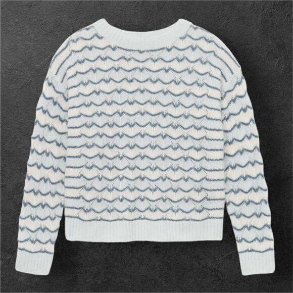 CLUB MONACO Women’s Pointelle Boatneck Sweater in the Size XL in Blue Multi - Picture 9 of 11